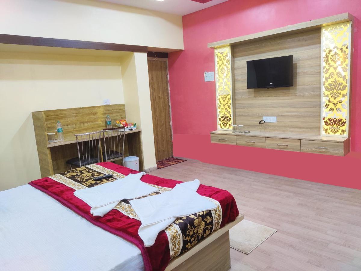 Hotel Family Inn Foreign Guest Only Aurangabad  Bagian luar foto